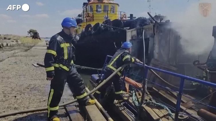 Ucraina, incendi nel porto di Odessa dopo l'attacco missilistico russo