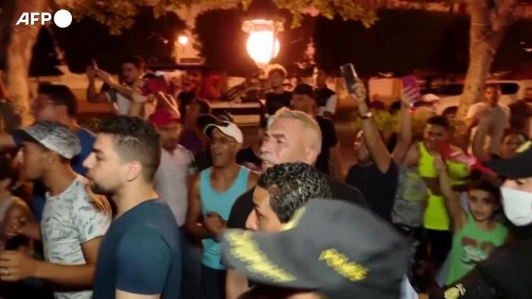 Tunisia, i festeggiamenti di Kais Saied per il successo del referendum