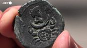 Archeologia, trovata in Israele moneta romana con la dea Luna