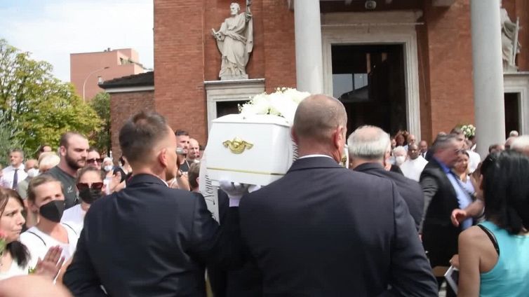 Bimba morta: la disperazione della nonna materna