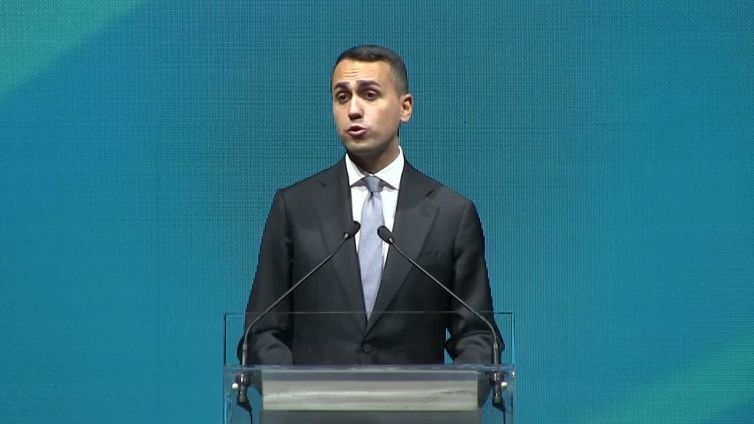 Gas, Di Maio: "Tutti leader appoggino Draghi su tetto massimo in Ue"