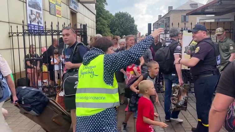 Ucraina, evacuazione di civili dalla regione di Donetsk