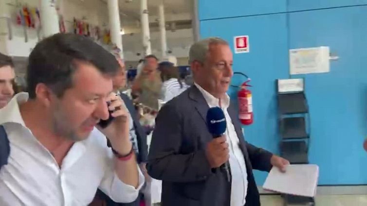 Migranti, Salvini arrivato a Lampedusa