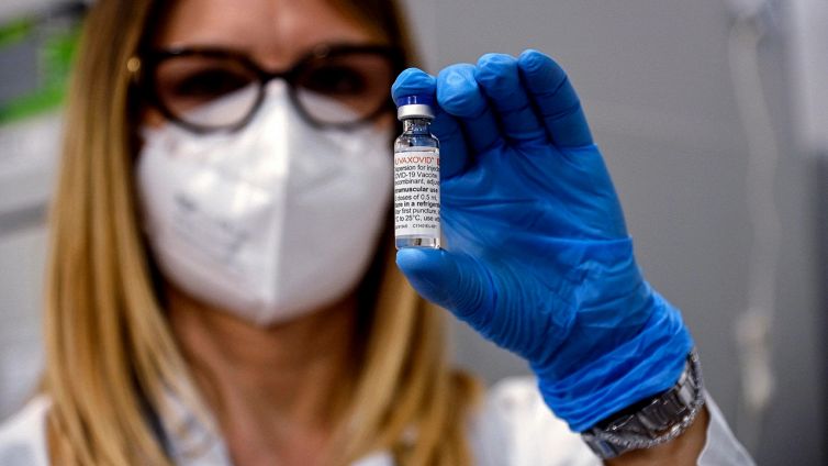 Vaccino Covid Novavax, miocarditi e pericarditi fra gli effetti collaterali