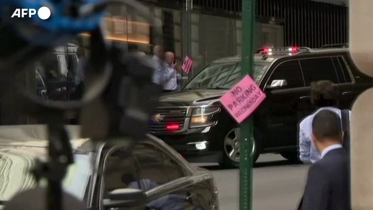 Trump interrogato sul fisco a New York, 'non rispondo'
