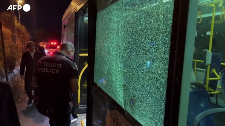 Attacco contro un bus a Gerusalemme, almeno 7 feriti