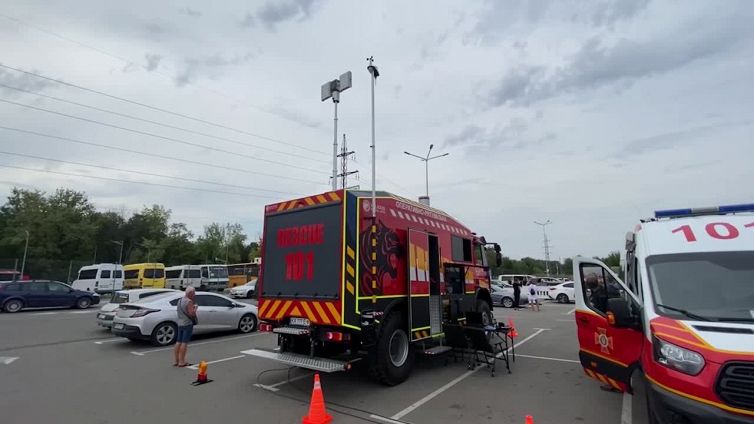 Ucraina, protezione civile presenta un veicolo per rilevare le radiazioni