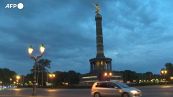 Germania, a Berlino si risparmia energia lasciando i monumenti al buio