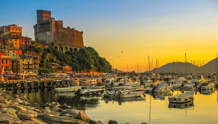 Lerici: la città ligure elogiata da “Forbes”