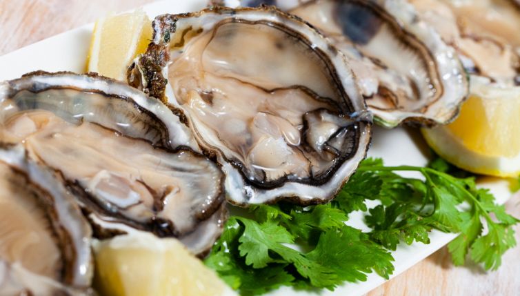 Ostriche, per capire se sono fresche batti con l’unghia