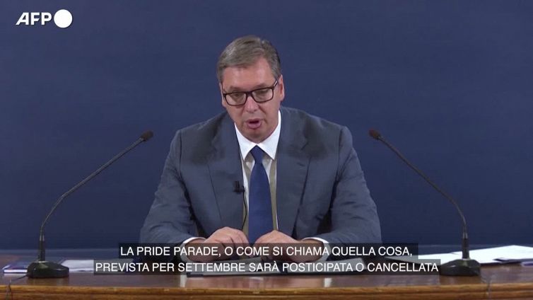 Serbia, Vucic annuncia l'annullamento dell'Europride