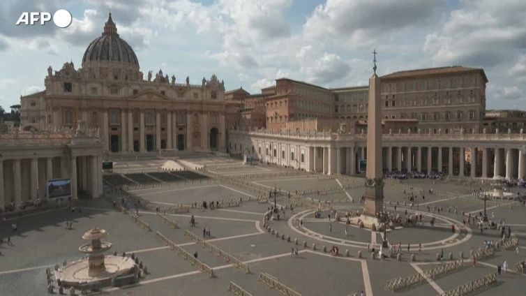 Papa crea venti cardinali