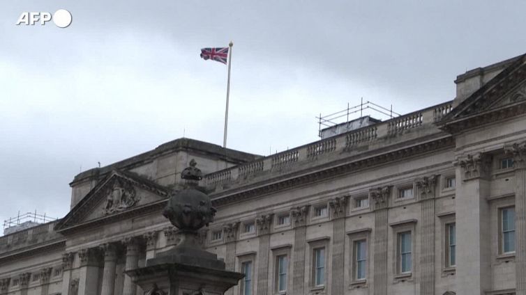 La Regina non puo' muoversi, il nuovo premier andra' in Scozia