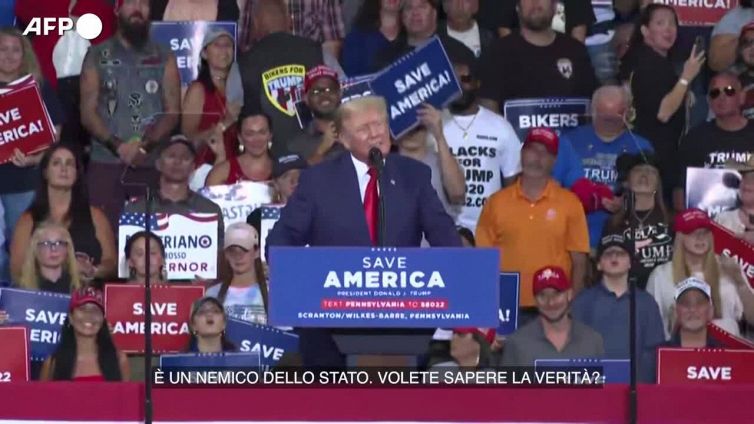 Trump: "Biden e il gruppo che lo controlla i veri nemici dello Stato"