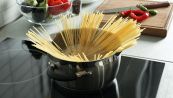 Come cuocere la pasta e risparmiare sul gas: la ricetta di Parisi