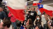 No dei cileni alla nuova Costituzione, la gioia e gli scontri nelle strade