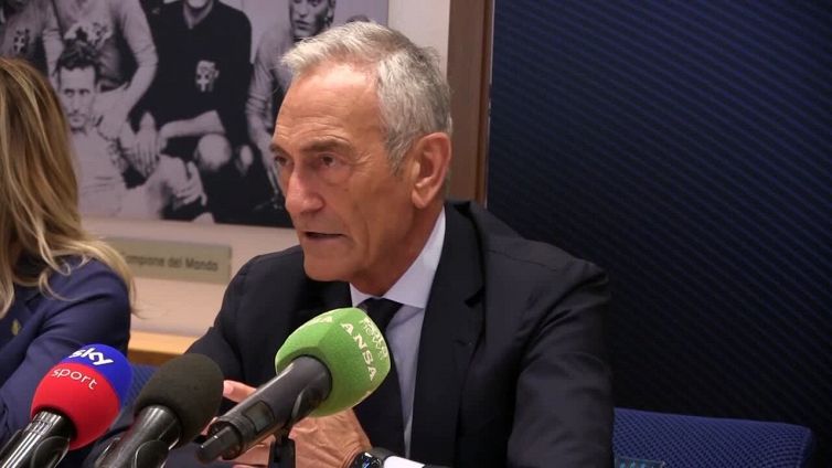 Energia, da rugby a nuoto e' allarme: "Aiuti o si chiude'