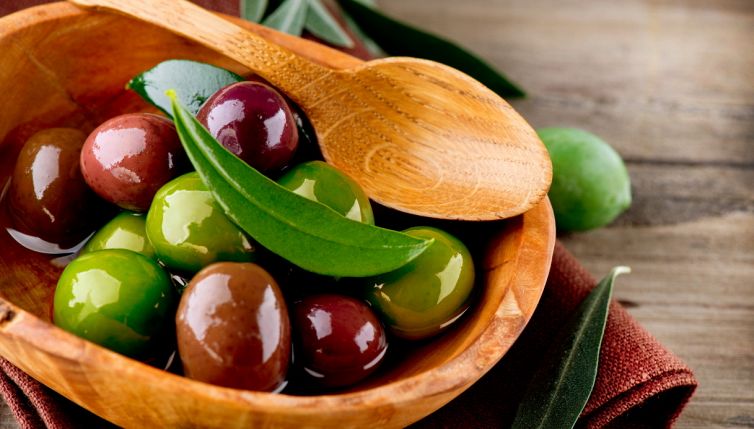 Gli alimenti che non devi assolutamente mangiare crudi