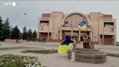 Ucraina, issata la bandiera davanti al municipio della citta' "liberata" di Balakliya