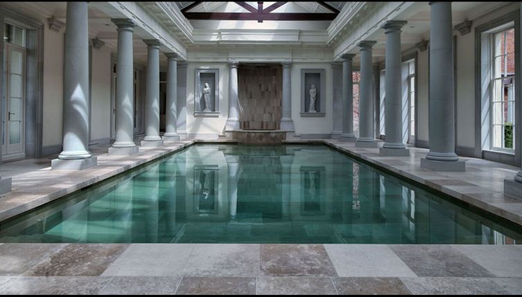 Il mistero della piscina segreta della Regina Elisabetta