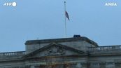 Londra: licenziamenti a Palazzo, ombre sul tributo ai reali