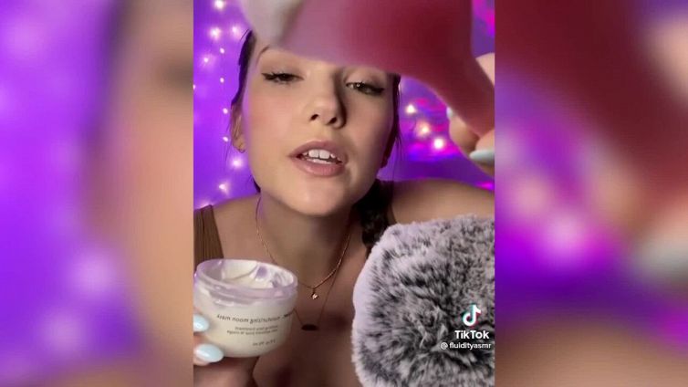 Asmr su TikTok, così ragazza ottiene 800 mila follower e diventa virale