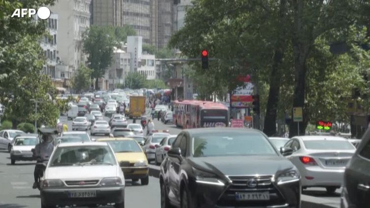 Si infiamma l'Iran, 5 morti nelle proteste per Mahsa