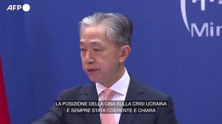 Ucraina: Cina sollecita il dialogo dopo discorso di Putin