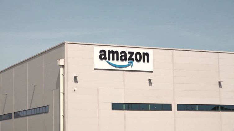 Amazon, programma per l'inserimento lavorativo delle persone sorde
