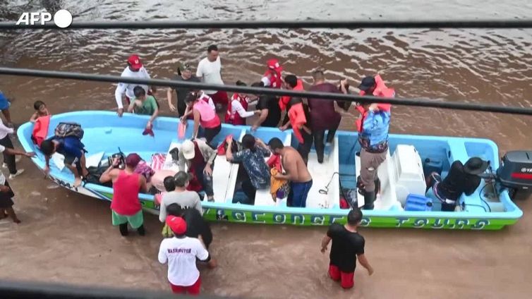 Honduras, inondazioni nel nord del Paese: i soccorsi