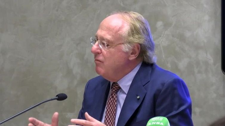 San Siro, Scaroni: "Ristrutturarlo per noi è impossibile e pericoloso"