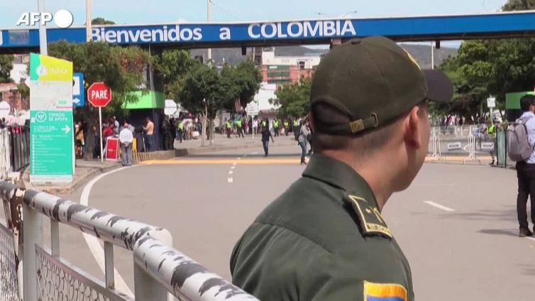 Colombia e Venezuela voltano pagina, riaperta la frontiera