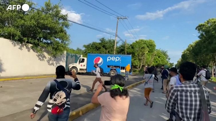 Messico, manifestanti irrompono nel Palazzo di Giustizia nello stato di Guerrero