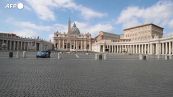 Il Vaticano e il nodo migranti, "aiutarli e' un obbligo"
