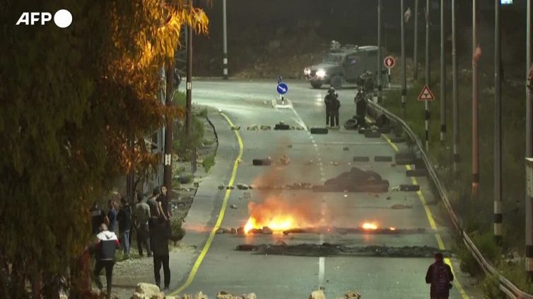 Cisgiordania, scontri tra forze israeliane e palestinesi