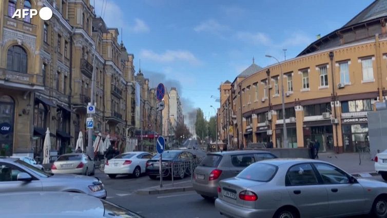 Esplosioni a Kiev, stazioni della metro adibite a rifugi