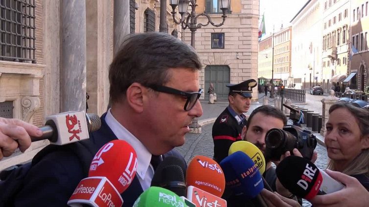 Calenda: "Se Meloni trasforma Italia in Polonia nostra opposizione durissima"