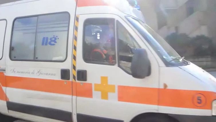 Nuovo balzo ricoveri Covid, preoccupa l'influenza