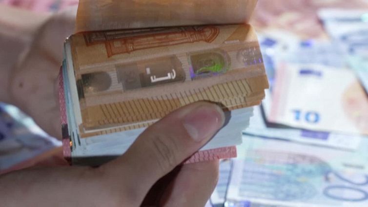 Luce e gas, rischio stangata da 4.700 euro a famiglia