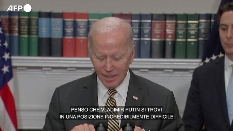 Biden: "Putin brutalizza gli ucraini perche' e' in forte difficolta'"