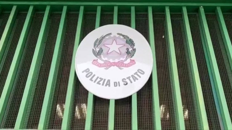 Pedopornografia, video di abusi in chat: denunciati sette minorenni