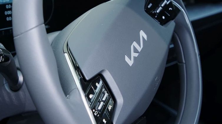 Kia, la strategia elettrica che copre ogni esigenza