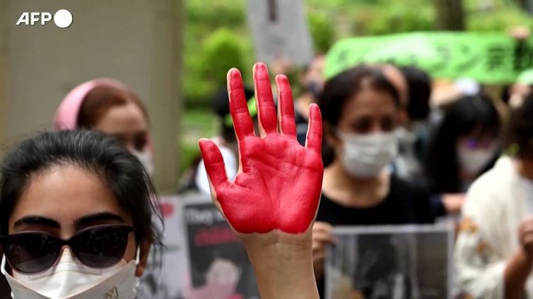 Iran: 500 accusati per le rivolte, in quattro rischiano il boia