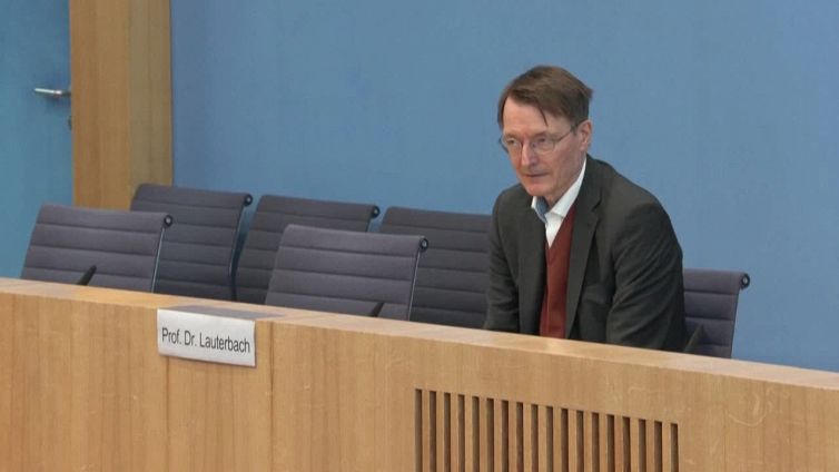 Berlino spiana la strada a legalizzazione della cannabis