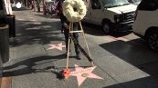 Jerry Lee Lewis, fiori sulla sua stella a Hollywood