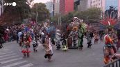 Citta' del Messico si colora per la parata del Giorno dei Morti