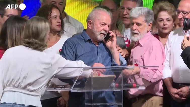 Brasile, Lula torna presidente: Bolsonaro sconfitto di un soffio