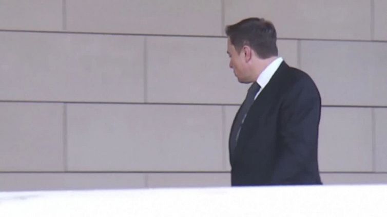 Twitter, Musk azzera il cda e prepara il taglio del 25% dei dipendenti