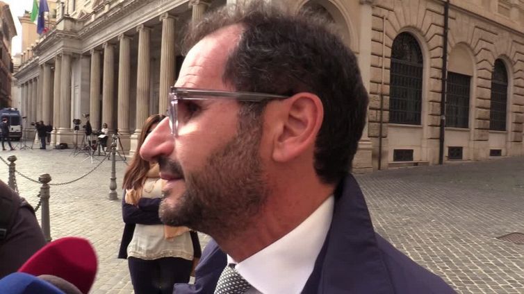 Covid, Gemmato: "Nessun regalo ai no-vax, seguiamo approccio scientifico"