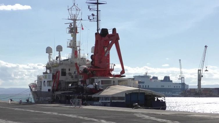 Migranti, comandante Humanity: "Una soluzione per farli sbarcare, e' un loro diritto"